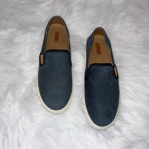 OluKai Women’s Pehuea Leather Lava Rock Slip-On Shoes. NWT.